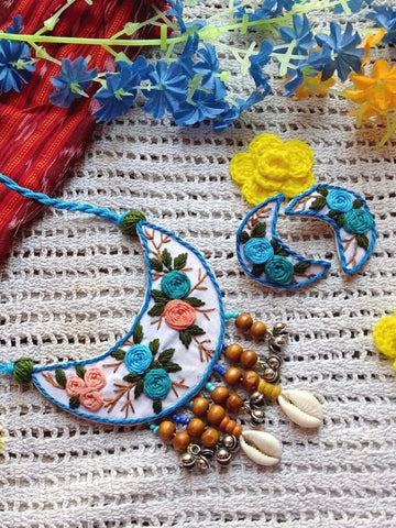 Kaveri Fabric necklace + Earrings Set