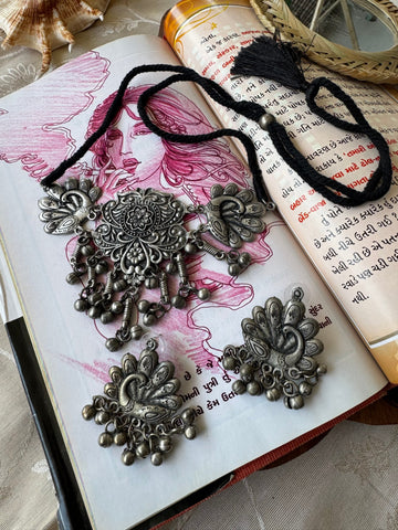 Morsha Necklace+ Earrings