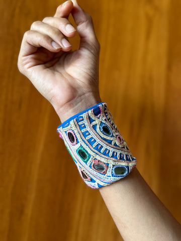 Karla Fabric Bracelet | Handcuff