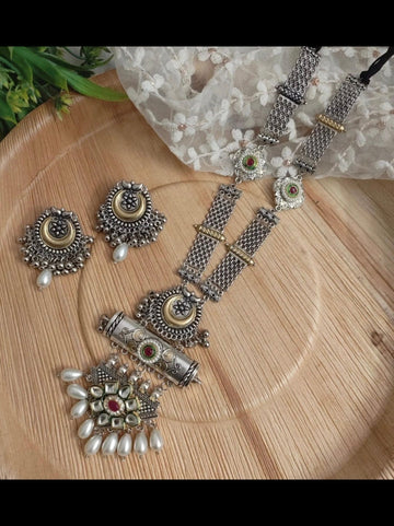 Shundari Necklace Set | Necklace + Earrings