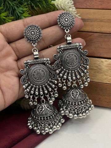 Daania Earrings | Light Weight Jhumke