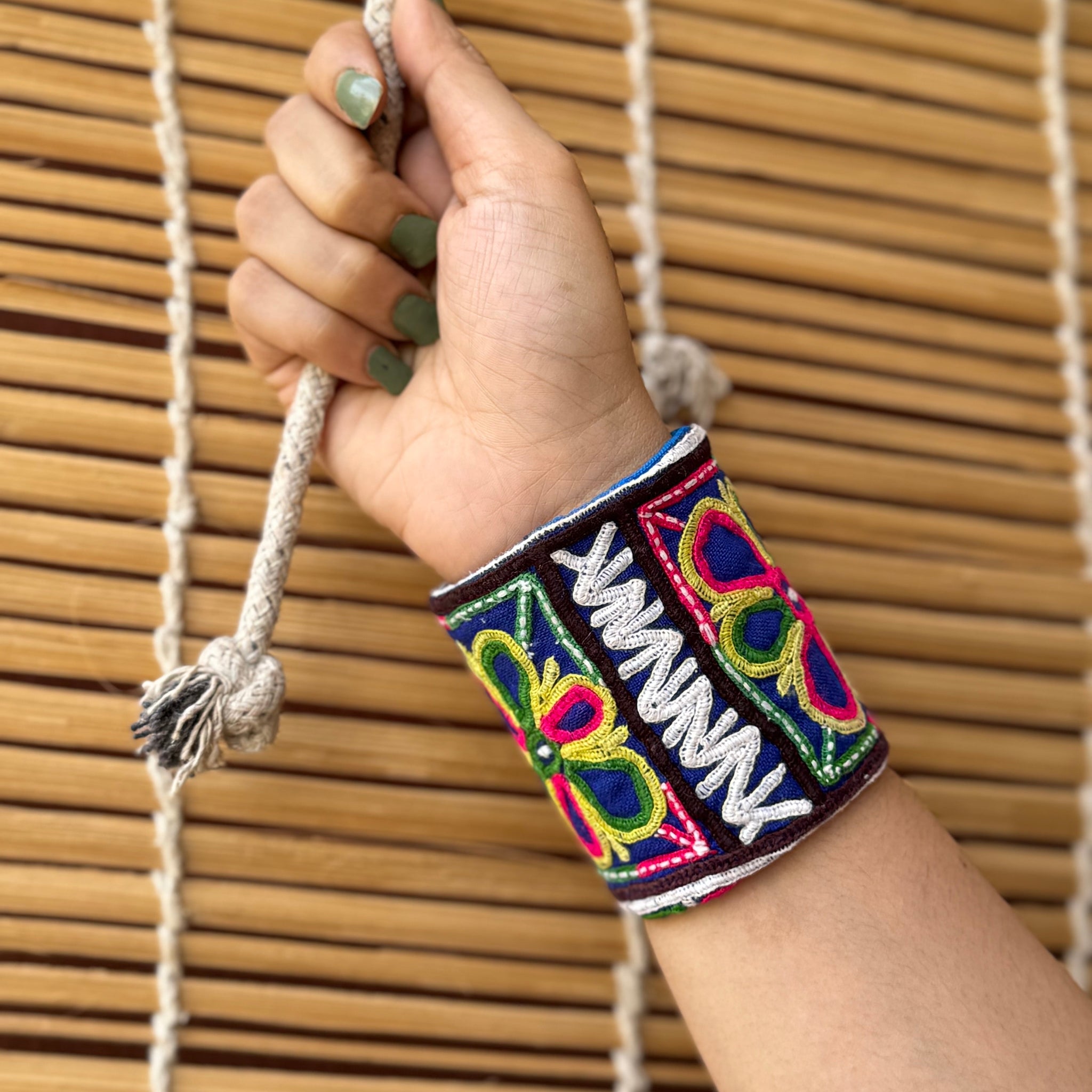 Quinnei Kutchi Fabric Bracelet | Handcuff