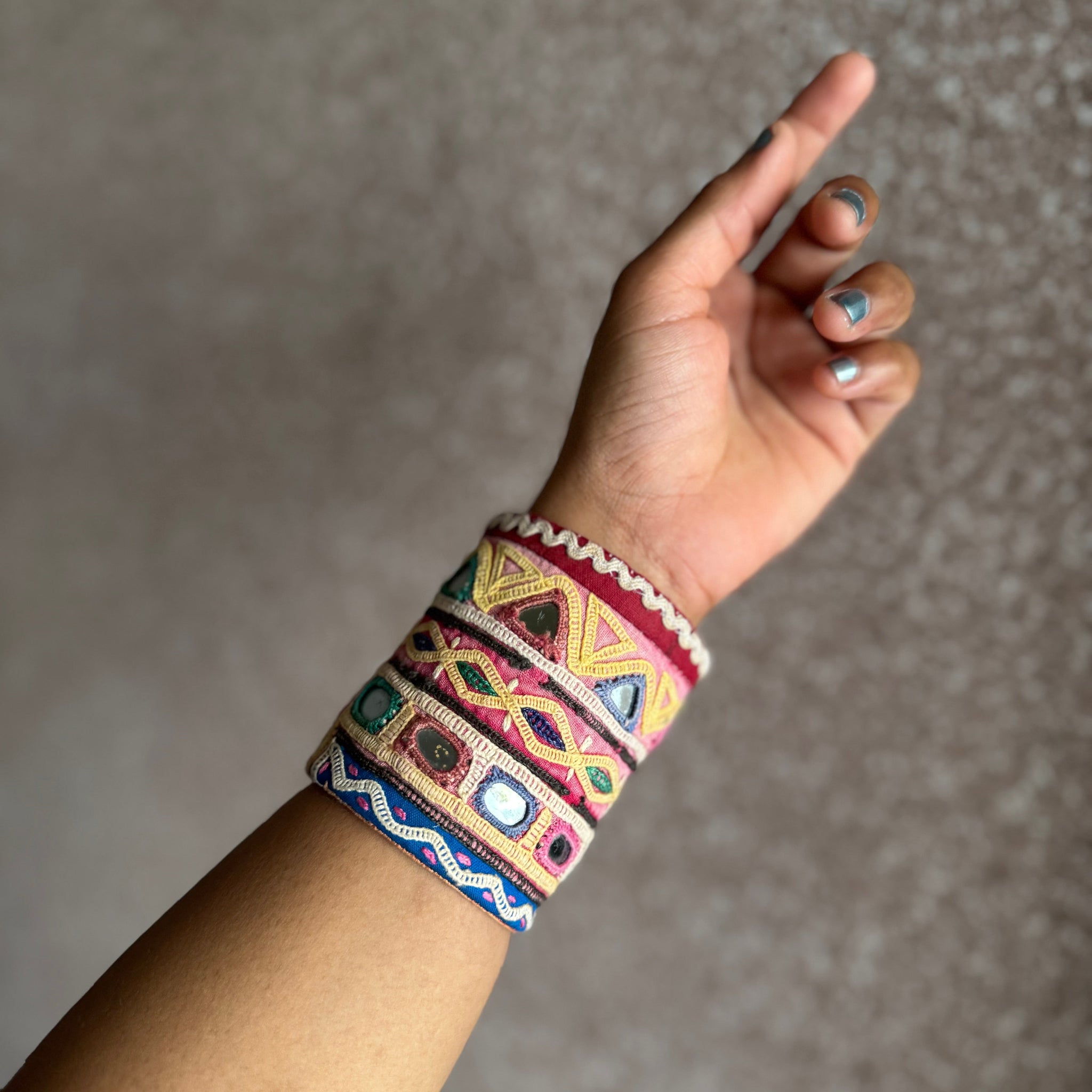 Renata Fabric Bracelet | Handcuff