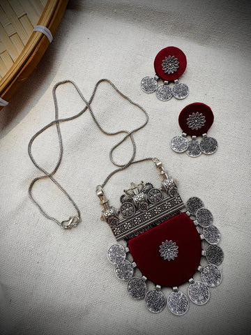 Harini Necklace set | Necklace + Earrings