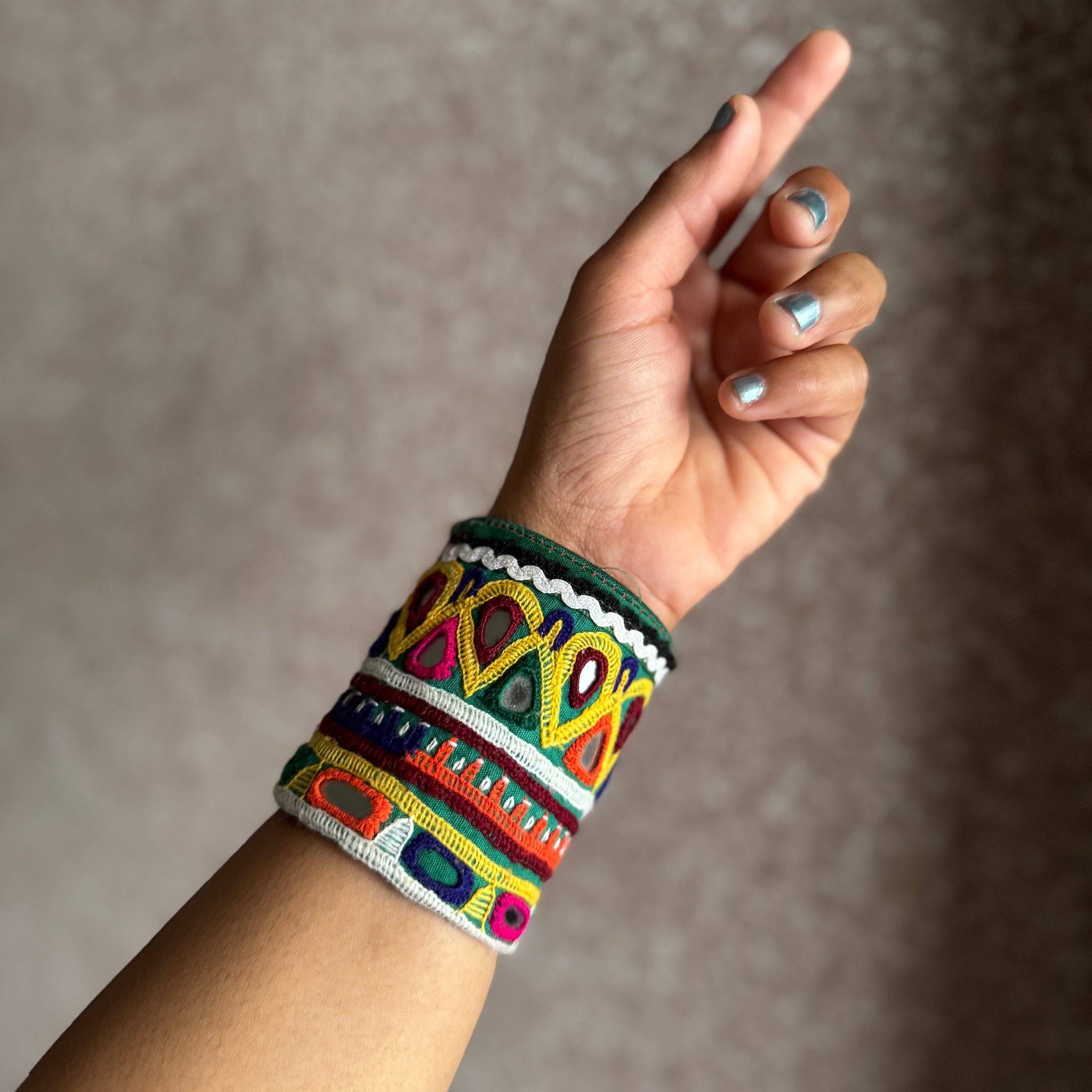 Maria Fabric Bracelet | Handcuff