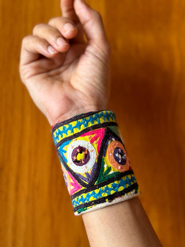 Antonella Fabric Bracelet | Handcuff