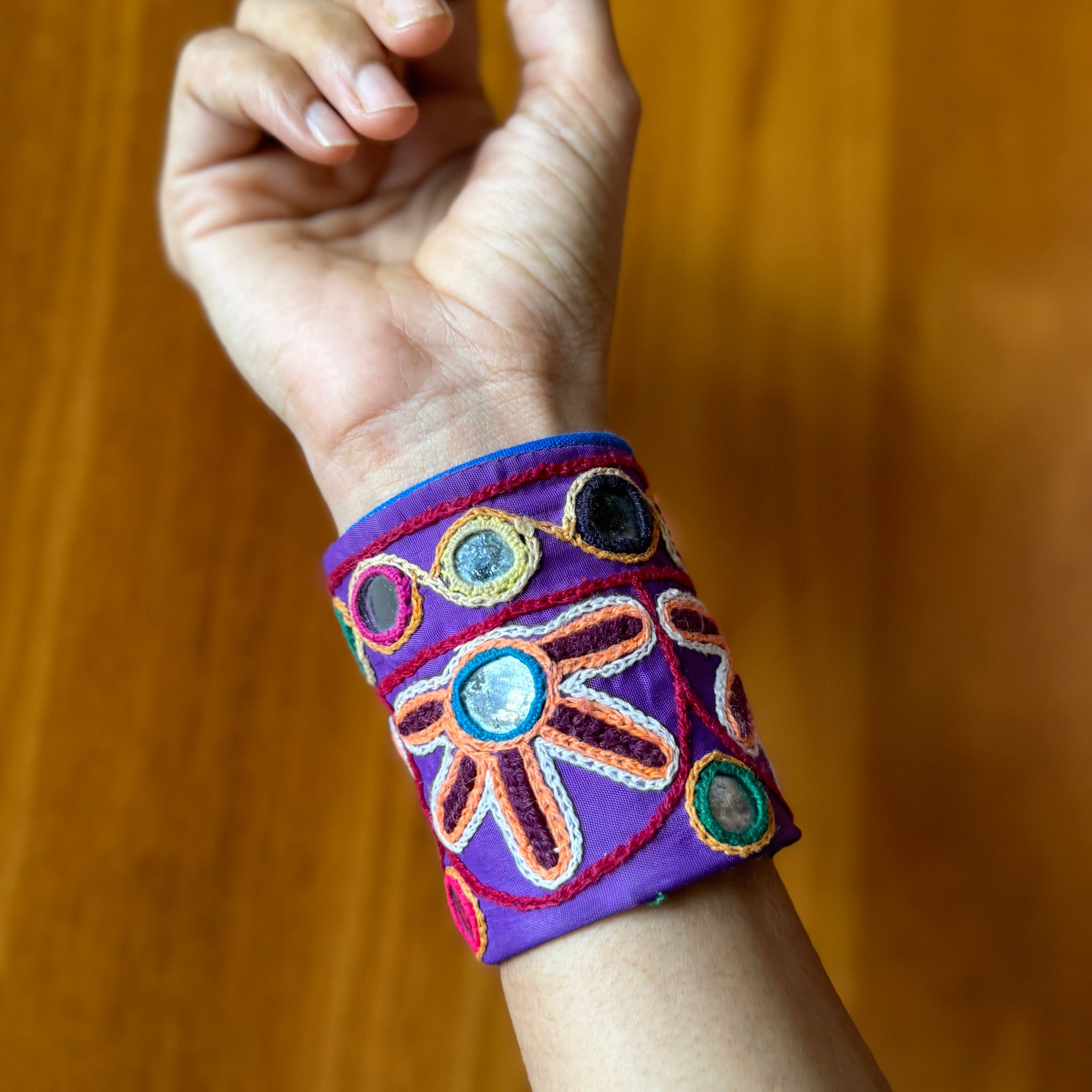 Grida Fabric Bracelet | Handcuff