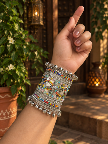Liza Bracelet | Handcuff