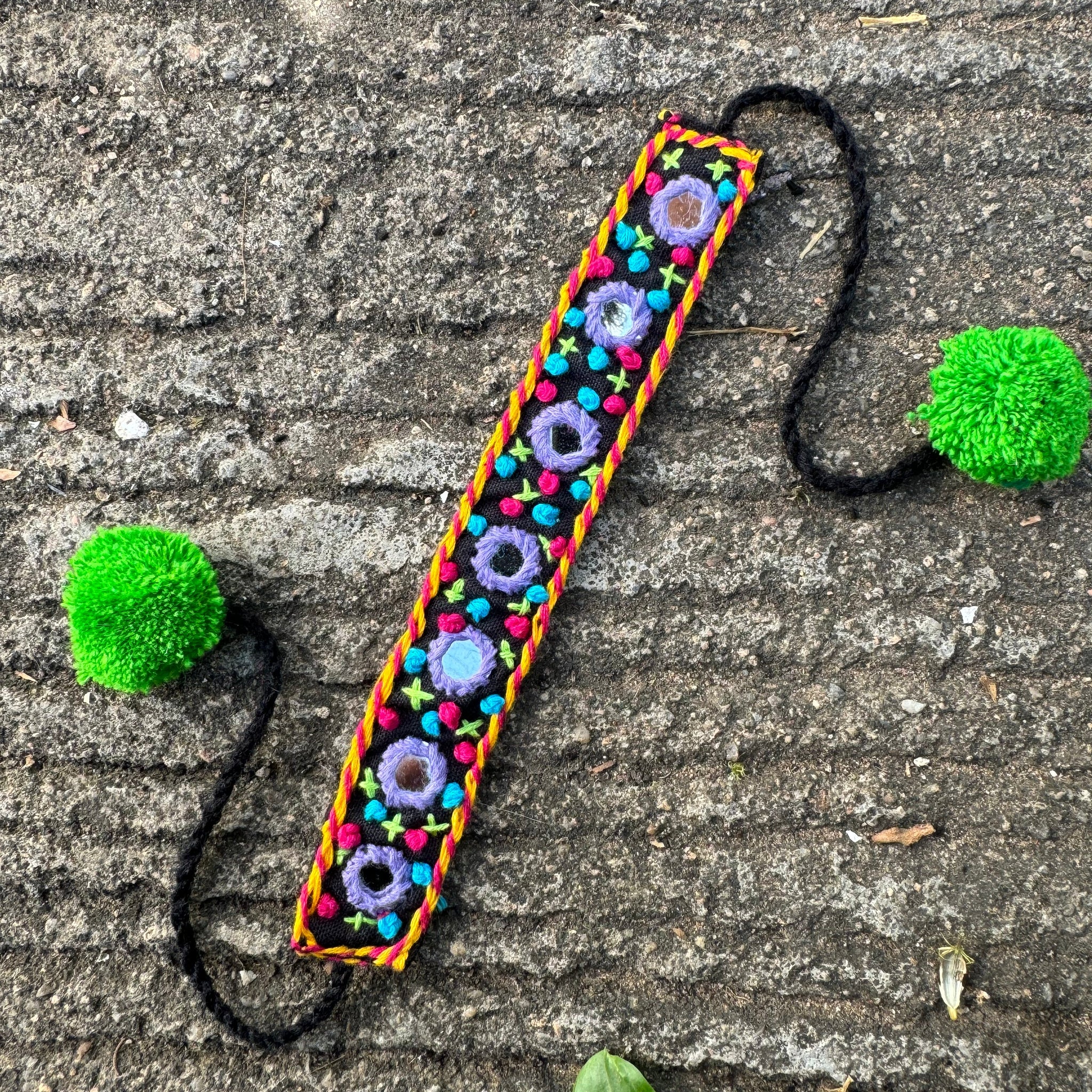 Prajakta Fabric Anklet | Bajubadh