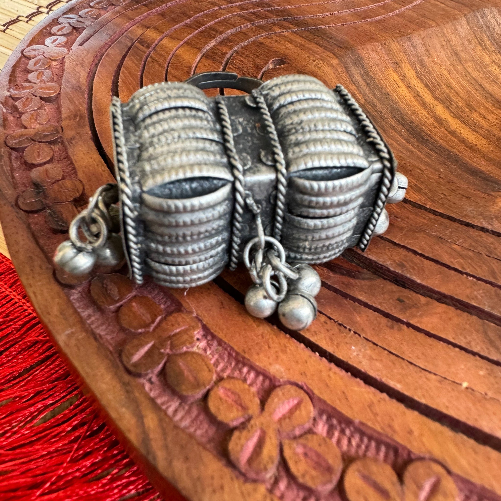 Thanganat Ring