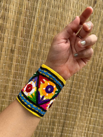 Klara Fabric Handcuff | Bracelet