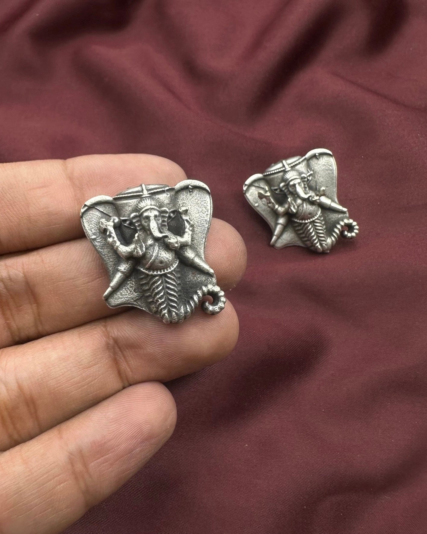 Gandeva Ring