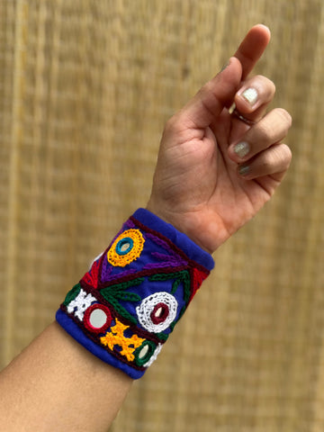 Karina Fabric Handcuff | Bracelet