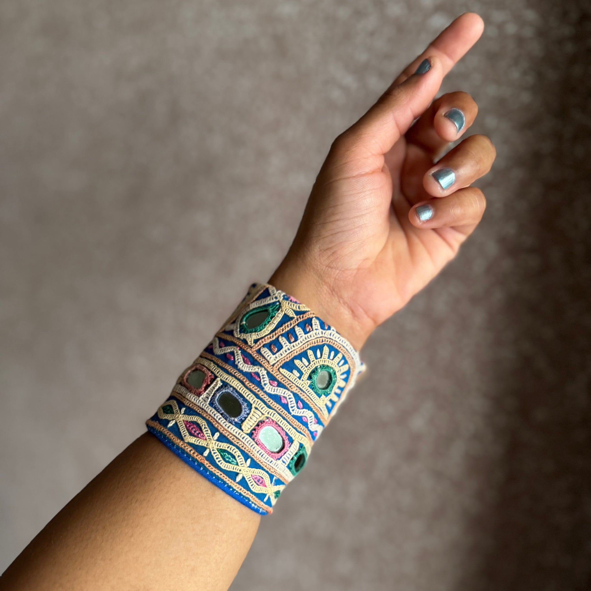 Jimena Fabric Bracelet | Handcuff