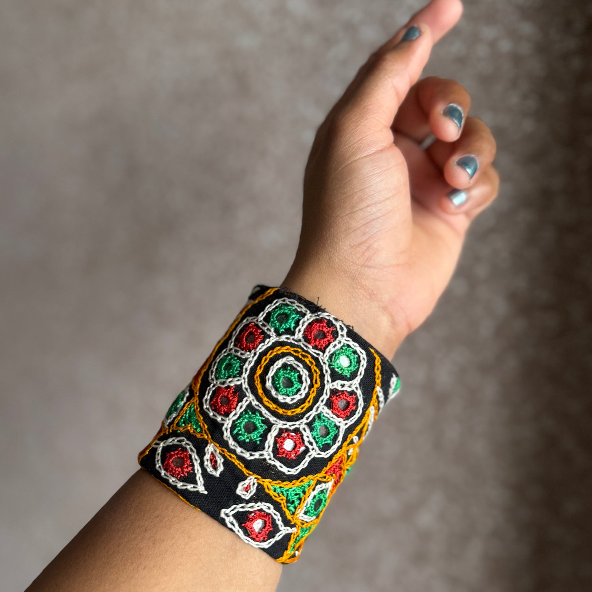 Mariana Fabric Bracelet | Handcuff