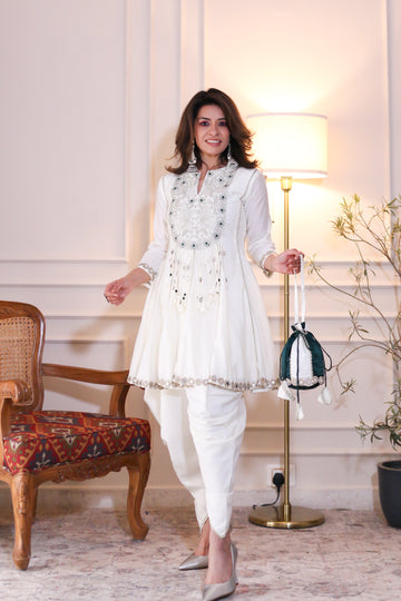 Noor White cordset
