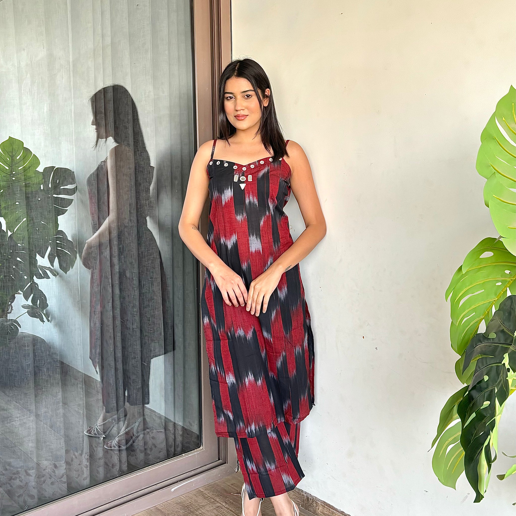 Ikat Rouge Glow