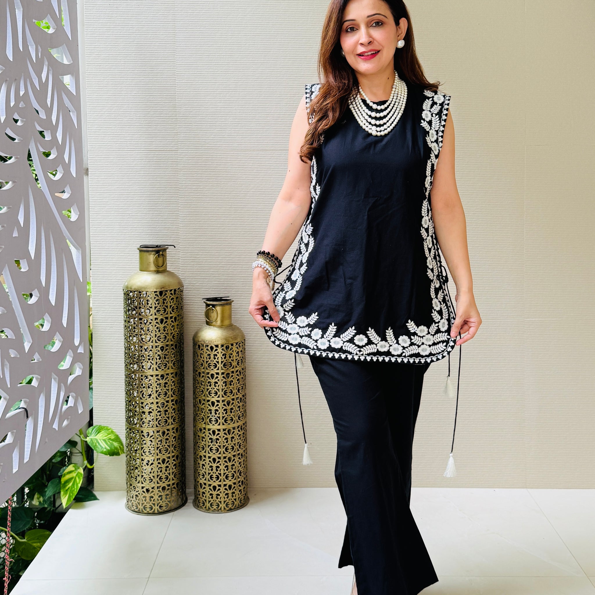 Black Bloom Cord Set