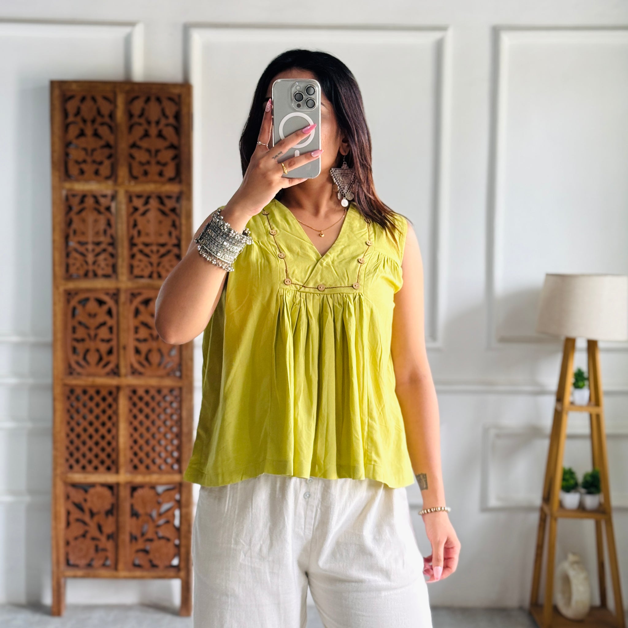 Lemonade Breeze Top