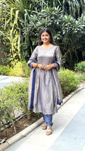 Grey shine crush tissue kurti pant set with dupatta - view 2