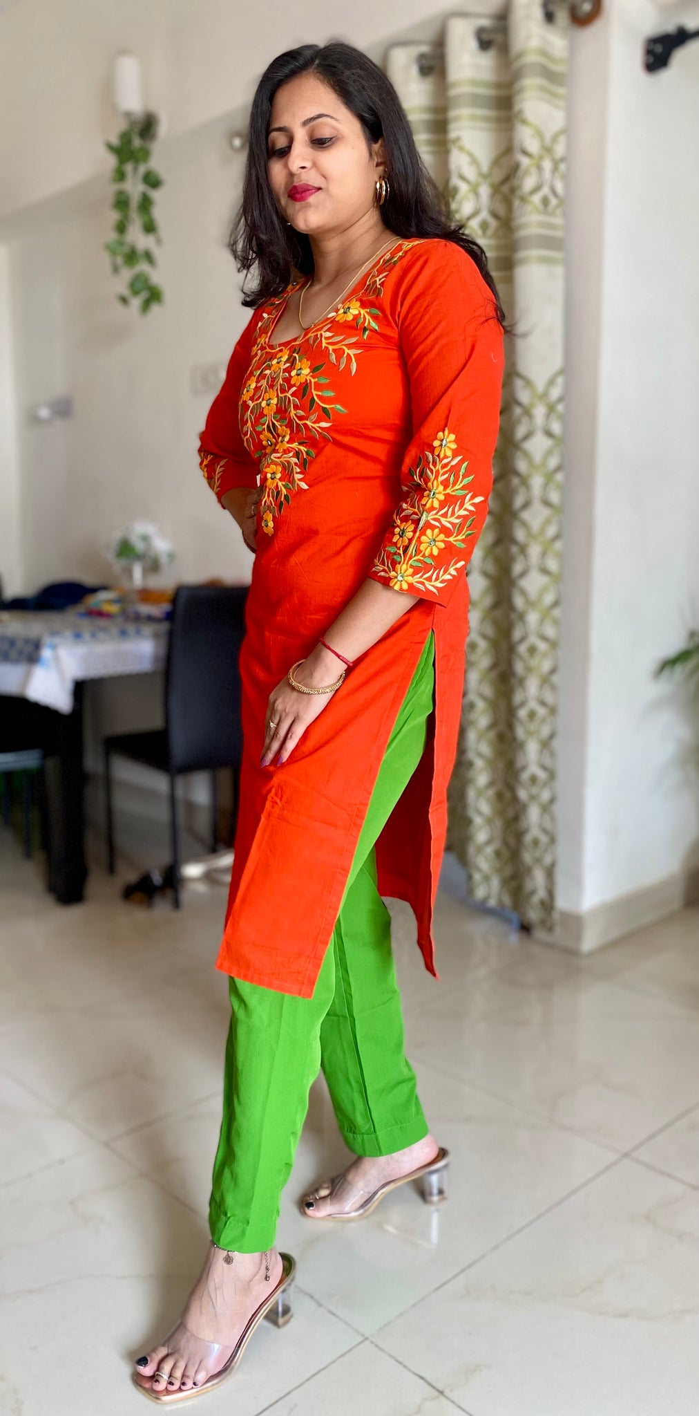 Aarushi Kurti with Pants