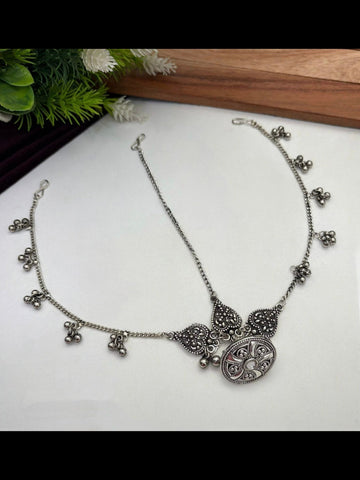 Ambika Damini | Maang Tikka