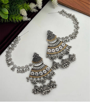 Shrinee Earrings with Ear Chain