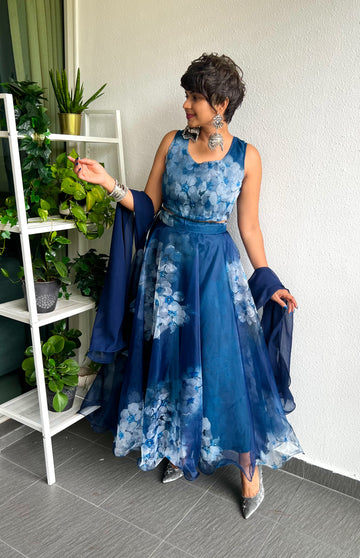 Manchali crop top skirt with dupatta