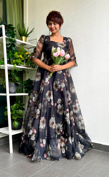 Freesia Black